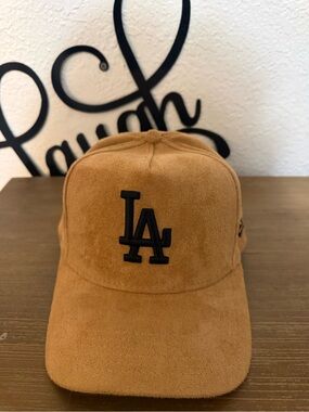 LA Logo Suede Baseball Cap - Camel with Black Logo